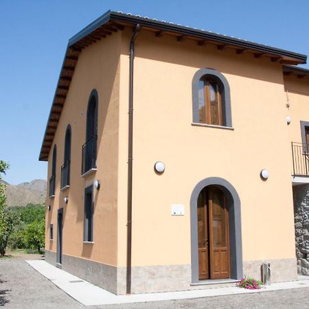 فندق La Porta Delle Gole Motta Camastra المظهر الخارجي الصورة